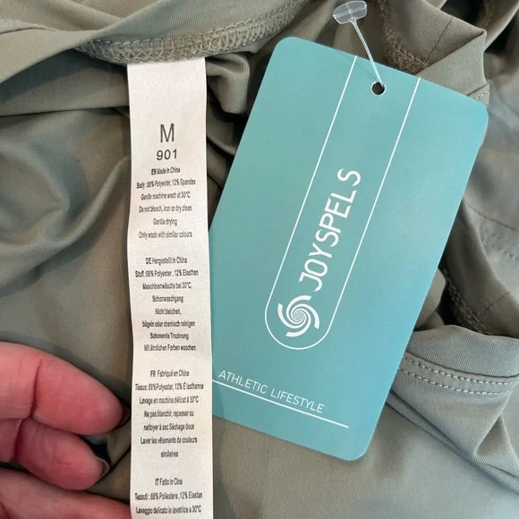 NWT Joyspels Sage Green Athletic Tank Size M - Picture 8 of 8
